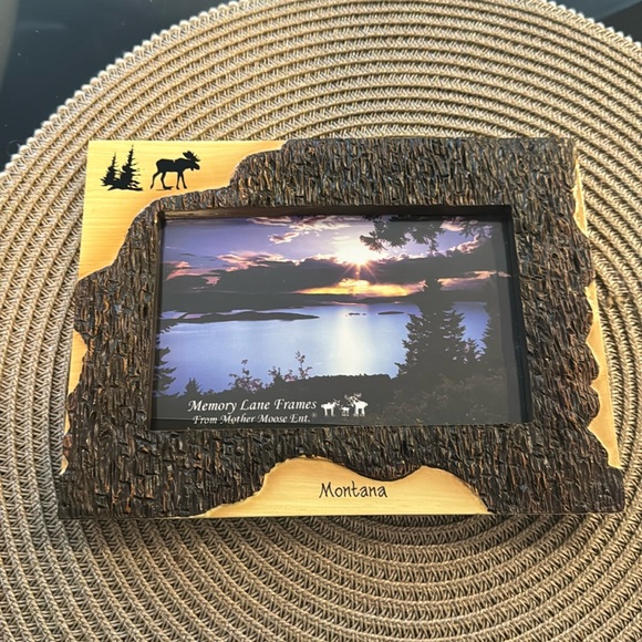 Montana NWT Brown deer tree picture frame rustic - Picture 1 of 4